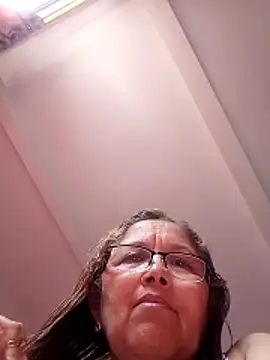 Snapshot of Cessi50 chatting on December 2, 3:36 pm Cessi50 online show from December 2, 3:36 pm