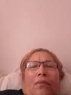 Snapshot of Cessi50 chatting on November 8, 4:43 pm Cessi50 online show from November 8, 4:43 pm