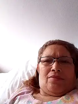 Snapshot of Cessi50 chatting on June 7, 1:27 pm Cessi50 online show from June 7, 1:27 pm