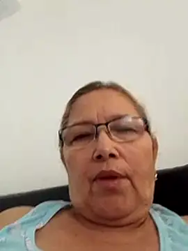 Snapshot of Cessi50 chatting on November 28, 2:39 pm Cessi50 online show from November 28, 2:39 pm