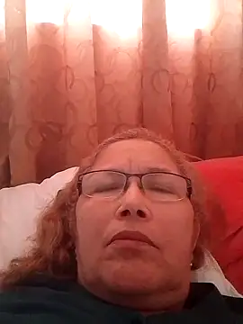 Snapshot of Cessi50 chatting on November 5, 9:18 pm Cessi50 online show from November 5, 9:18 pm