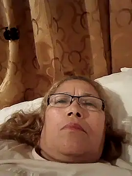 Snapshot of Cessi50 chatting on November 8, 1:53 am Cessi50 online show from November 8, 1:53 am