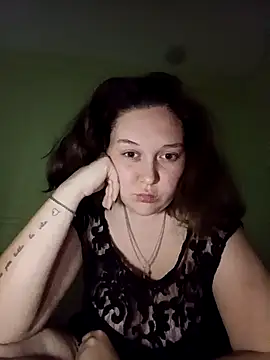 Snapshot of Rosytta chatting on October 31, 11:11 pm Rosytta online show from October 31, 11:11 pm