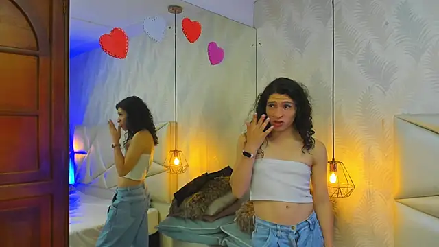 laurettedela rouse online show from November 30, 10:27 am