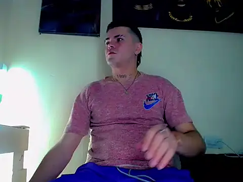 Snapshot of Sebastian_Loaiza chatting on November 11, 12:55 pm Sebastian Loaiza online show from November 11, 12:55 pm