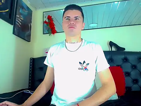 Snapshot of Sebastian_Loaiza chatting on November 20, 5:41 am Sebastian Loaiza online show from November 20, 5:41 am