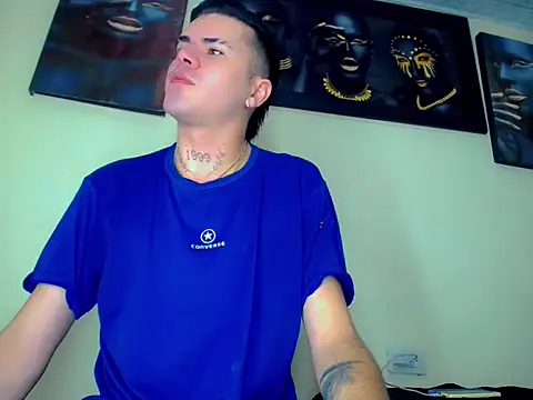 Snapshot of Sebastian_Loaiza chatting on November 15, 3:27 pm Sebastian Loaiza online show from November 15, 3:27 pm