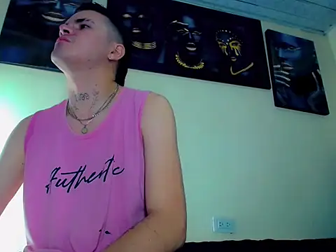 Snapshot of Sebastian_Loaiza chatting on November 13, 4:11 pm Sebastian Loaiza online show from November 13, 4:11 pm