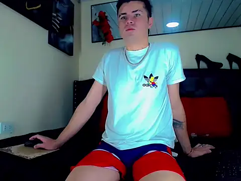 Snapshot of Sebastian_Loaiza chatting on November 5, 3:37 pm Sebastian Loaiza online show from November 5, 3:37 pm