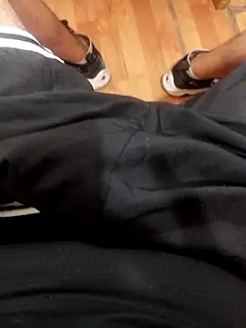 Elpichulotote20 online show from February 18, 12:30 am