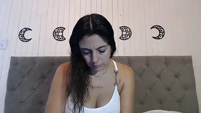 mickystrumia23 online show from March 24, 9:15 pm