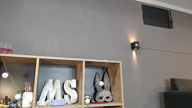 mickystrumia23 online show from May 1, 4:12 pm
