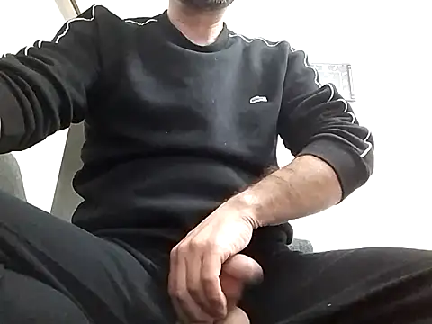 Snapshot of saban_akdogan chatting on November 7, 12:04 am saban akdogan online show from November 7, 12:04 am