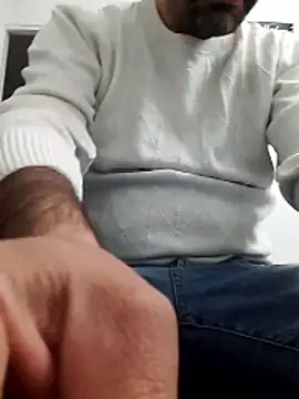 Snapshot of saban_akdogan chatting on November 2, 12:15 am saban akdogan online show from November 2, 12:15 am