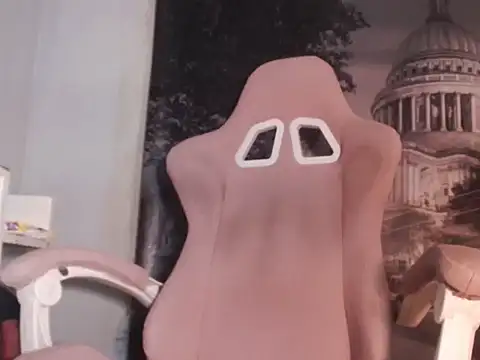 Snapshot of valkyriaxxx_ chatting on November 8, 7:56 am valkyriaxxx online show from November 8, 7:56 am