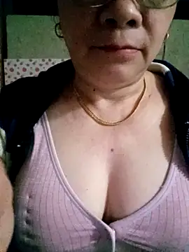 small-house123 online show from February 17, 5:21 pm