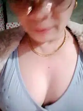 small-house123 online show from February 1, 12:25 pm