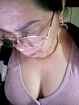 small-house123 online show from February 18, 5:49 am