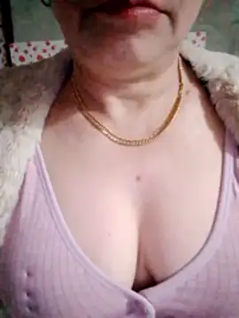 small-house123 online show from February 11, 1:49 am