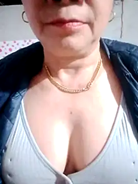 small-house123 online show from January 11, 12:23 pm