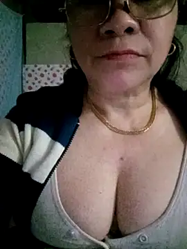 small-house123 online show from February 23, 11:22 am