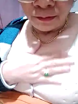 small-house123 online show from December 17, 10:42 am