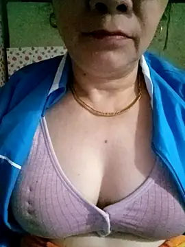 small-house123 online show from February 16, 3:54 pm