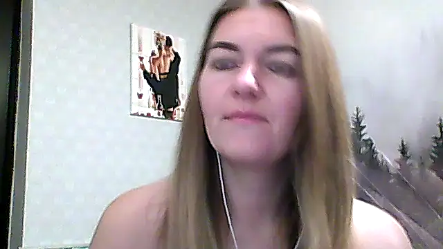 Snapshot of CandyOLimeX chatting on November 28, 10:21 pm CandyOLimeX online show from November 28, 10:21 pm