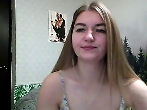 Snapshot of CandyOLimeX chatting on November 13, 9:40 pm CandyOLimeX online show from November 13, 9:40 pm