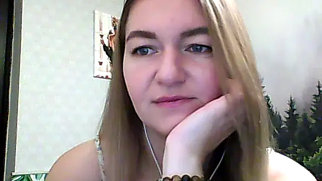 Snapshot of CandyOLimeX chatting on November 24, 10:10 pm CandyOLimeX online show from November 24, 10:10 pm