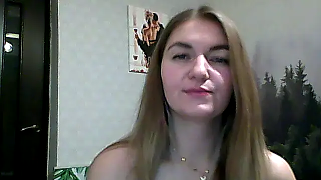 Snapshot of CandyOLimeX chatting on December 14, 10:48 pm CandyOLimeX online show from December 14, 10:48 pm