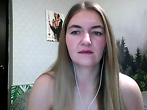 Snapshot of CandyOLimeX chatting on November 14, 9:29 pm CandyOLimeX online show from November 14, 9:29 pm