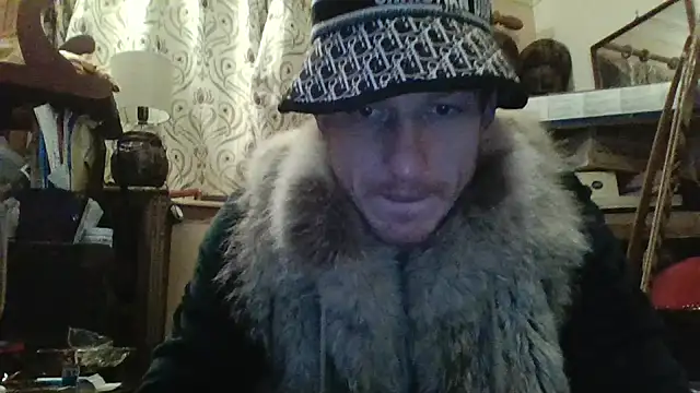 jigglethaypussi online show from December 4, 5:01 pm