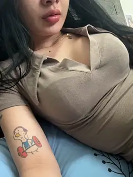 Yenhot18 online show from November 16, 8:19 am