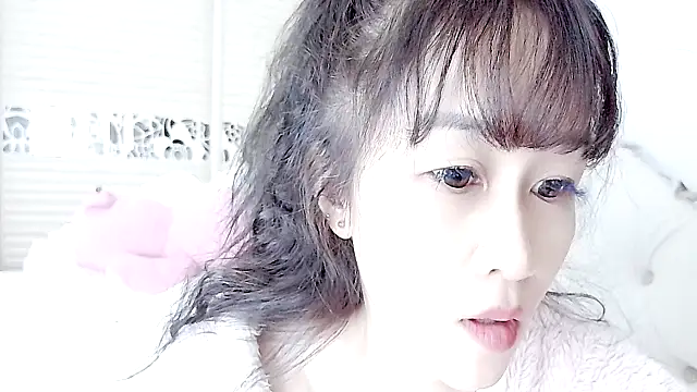 lookbyby online show from January 11, 1:01 am