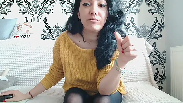 CharmingPearl online show from March 30, 6:59 am