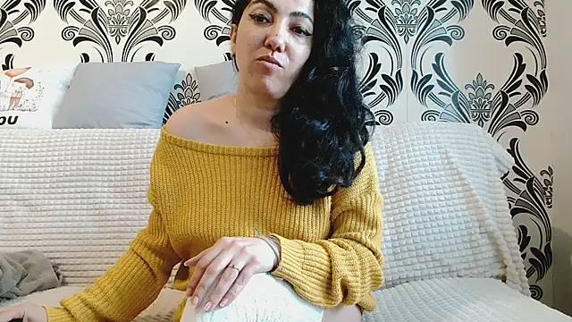 CharmingPearl online show from March 26, 7:28 am