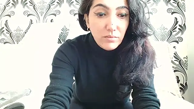 CharmingPearl online show from March 4, 8:44 am