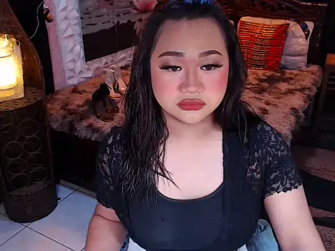 XxgiganticoliviacummerxX online show from February 8, 12:14 pm