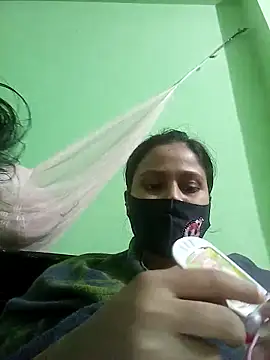 Snapshot of Tina_250 chatting on December 14, 1:39 pm Tina 250 online show from December 14, 1:39 pm