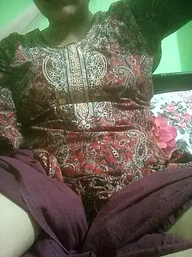 Tina 250 online show from March 25, 5:01 pm