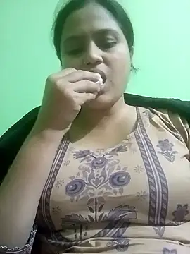 Tina 250 online show from January 13, 5:17 pm