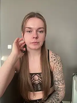 LisaFreierxx online show from February 20, 3:14 pm