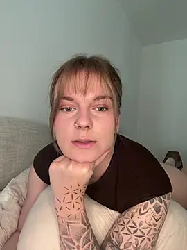 LisaFreierxx online show from May 22, 4:16 pm