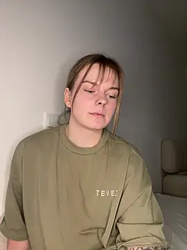 LisaFreierxx online show from May 11, 4:04 pm