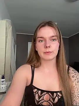 LisaFreierxx online show from April 5, 3:08 pm