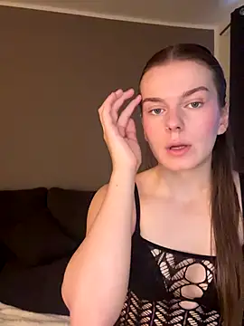 LisaFreierxx online show from December 22, 11:43 am