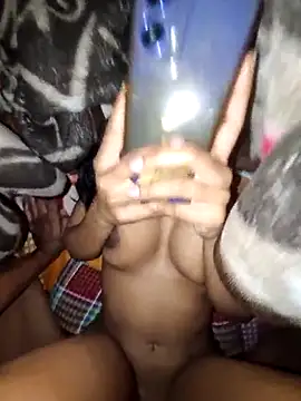 Snapshot of bablu_b chatting on December 15, 4:40 am bablu b online show from December 15, 4:40 am