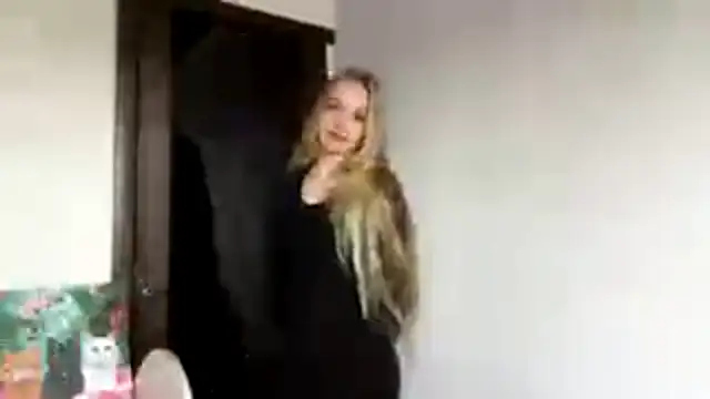 SweetAmelia69 online show from December 22, 7:08 am