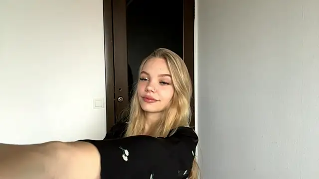 SweetAmelia69 online show from November 6, 5:55 am